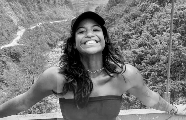 Morre brasileira que caiu em trilha de vulcão na Indonésia